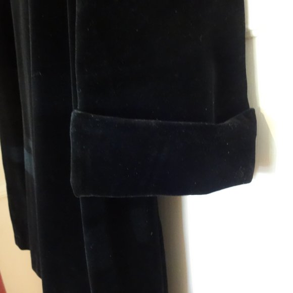 Ethel Pear for One Up Black Velvet coat size 14W - Picture 5 of 10